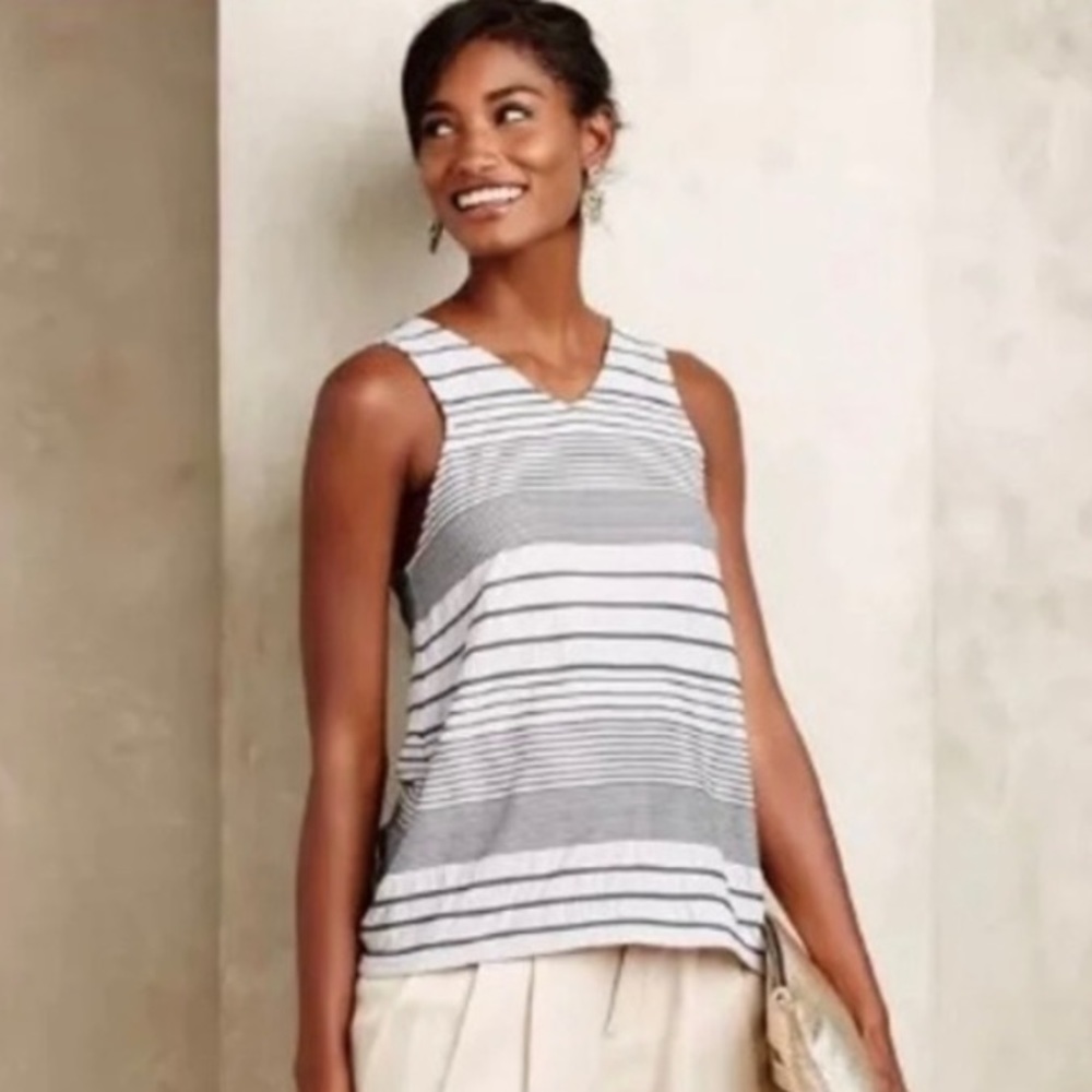 Anthropologie Deletta Split Back Gray Stacked
Stripe Tank Women's Size medium